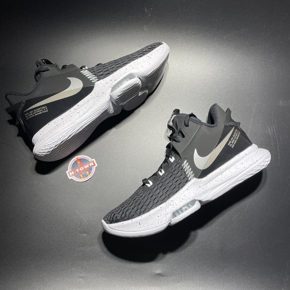 Nike LeBron Witness 5 Oreo Black Basketball CQ9380-001 Men's size 11 - Picture 2 of 7